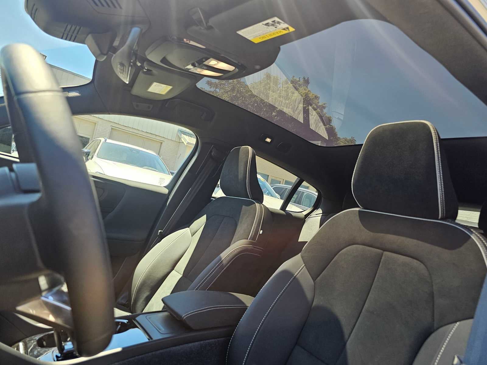 2024 Volvo C40 Recharge Pure Electric Plus