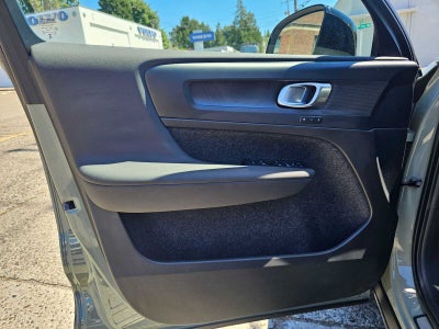 2024 Volvo C40 Recharge Pure Electric Plus