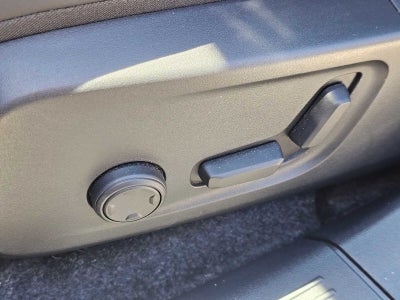 2024 Volvo C40 Recharge Pure Electric Plus