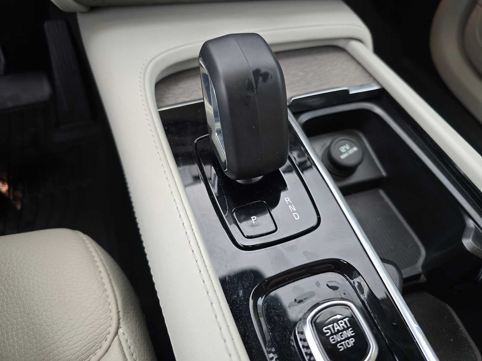 2023 Volvo XC90 Recharge Plug-In Hybrid Plus