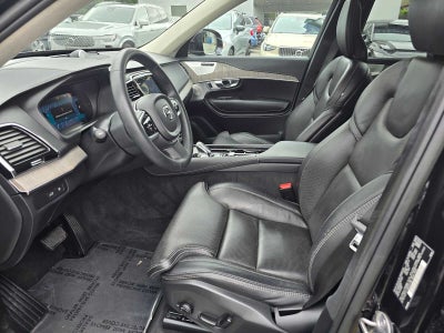 2023 Volvo XC90 Recharge Plug-In Hybrid Ultimate Bright Theme