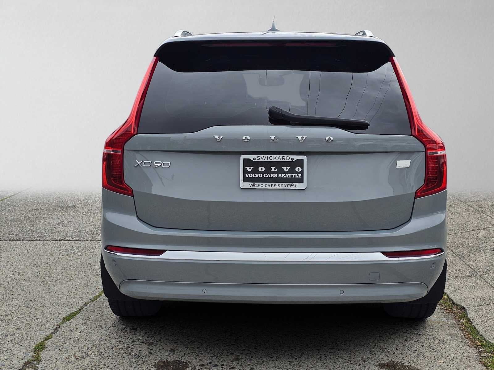 2024 Volvo XC90 Recharge Plug-In Hybrid Plus Bright Theme