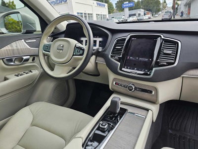 2024 Volvo XC90 Recharge Plug-In Hybrid Plus Bright Theme