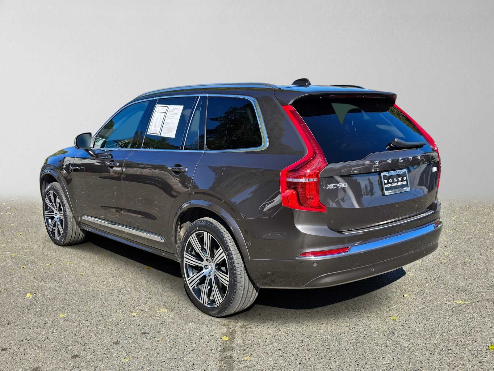 2024 Volvo XC90 Recharge Plug-In Hybrid Ultimate Bright Theme