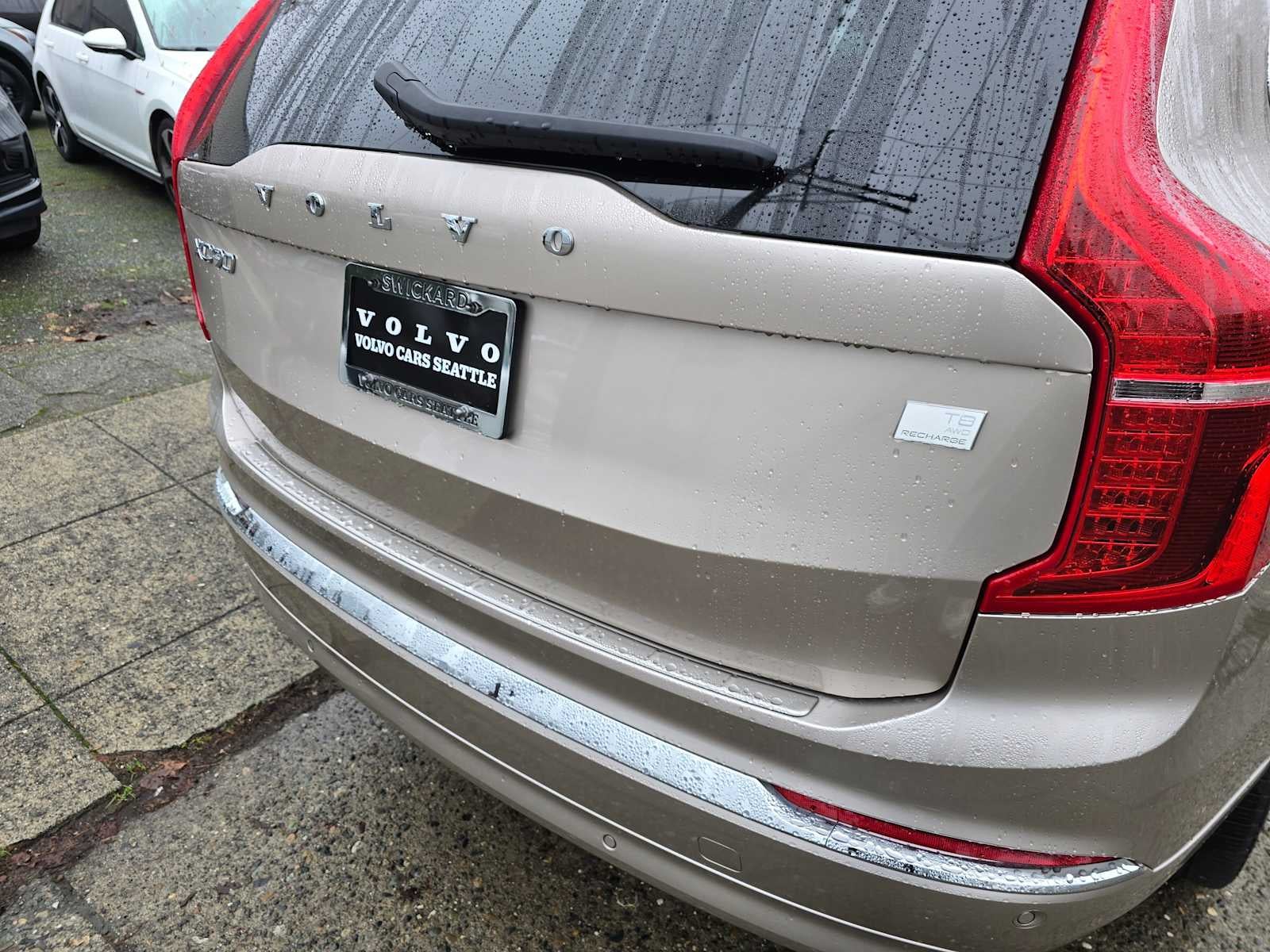 2023 Volvo XC90 Recharge Plug-In Hybrid Plus Bright Theme