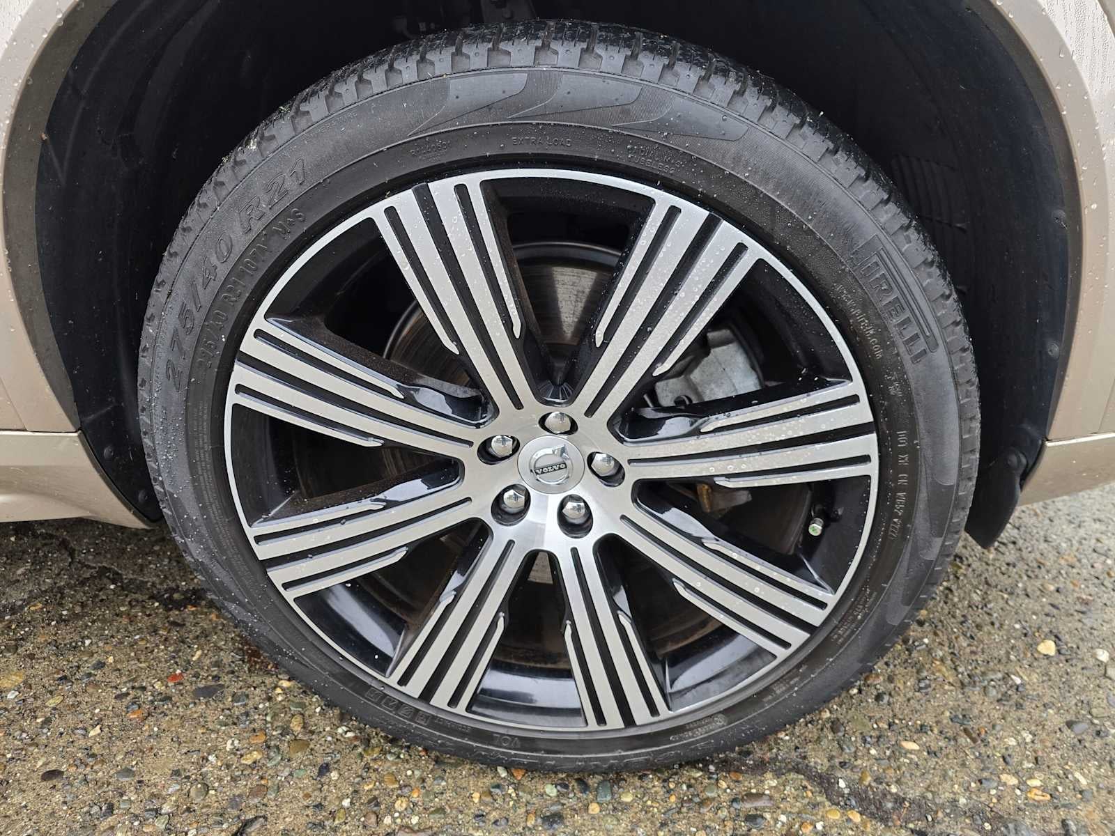 2023 Volvo XC90 Recharge Plug-In Hybrid Plus Bright Theme