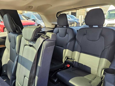 2023 Volvo XC90 Recharge Plug-In Hybrid Plus Bright Theme