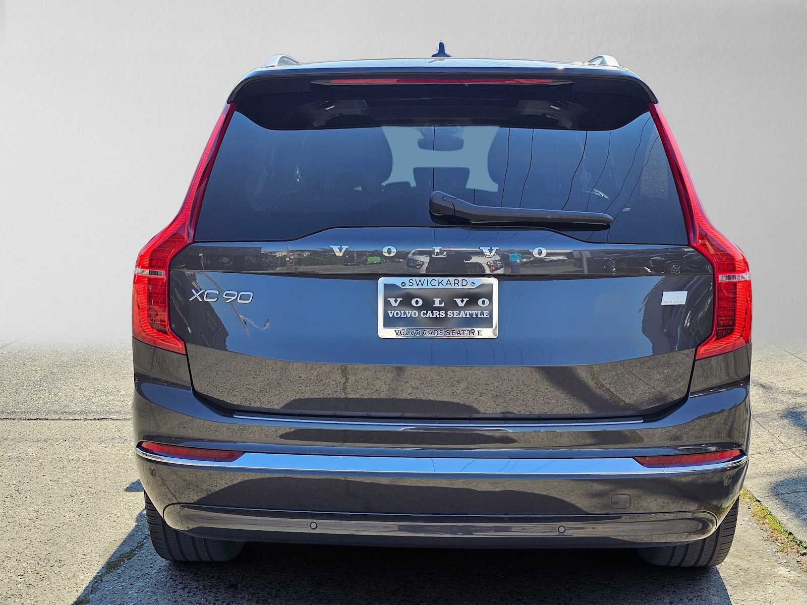 2023 Volvo XC90 Recharge Plug-In Hybrid Plus Bright Theme