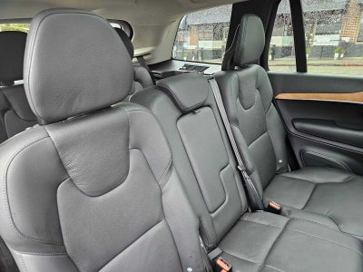 2023 Volvo XC90 Recharge Plug-In Hybrid Plus Dark Theme