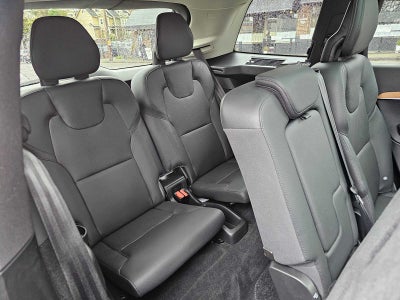 2023 Volvo XC90 Recharge Plug-In Hybrid Plus Dark Theme