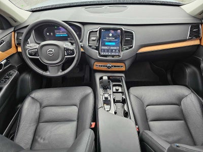 2023 Volvo XC90 Recharge Plug-In Hybrid Plus Dark Theme