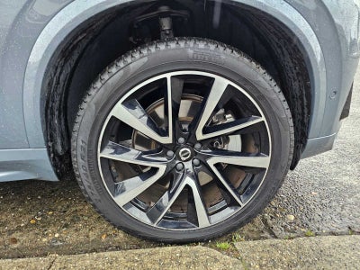 2023 Volvo XC90 Recharge Plug-In Hybrid Plus Dark Theme