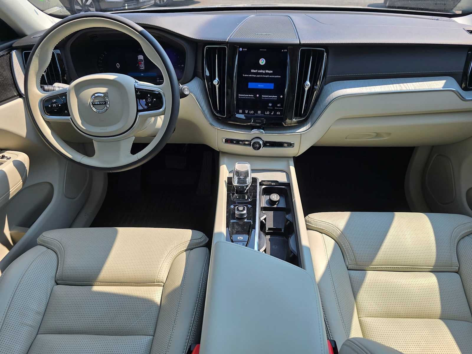 2023 Volvo XC60 Recharge Plug-In Hybrid Ultimate Bright Theme
