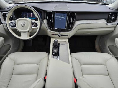 2024 Volvo XC60 Recharge Plug-In Hybrid Plus Dark Theme