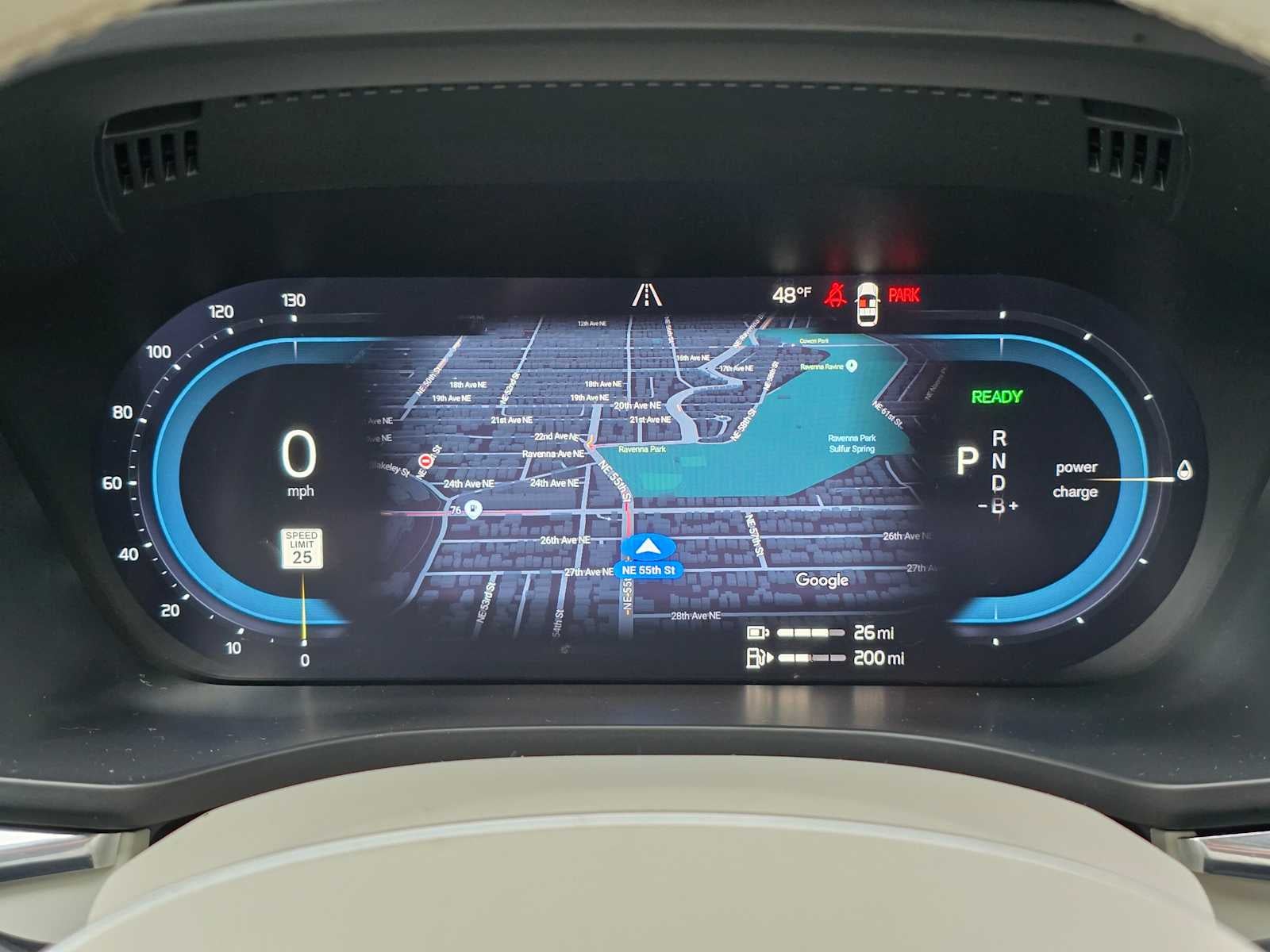 2024 Volvo XC60 Recharge Plug-In Hybrid Plus Dark Theme