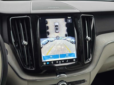 2024 Volvo XC60 Recharge Plug-In Hybrid Plus Dark Theme