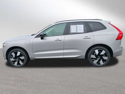 2024 Volvo XC60 Recharge Plug-In Hybrid Plus Dark Theme