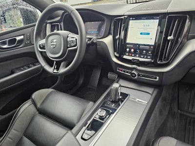 2022 Volvo XC60 Recharge Plug-In Hybrid R-Design