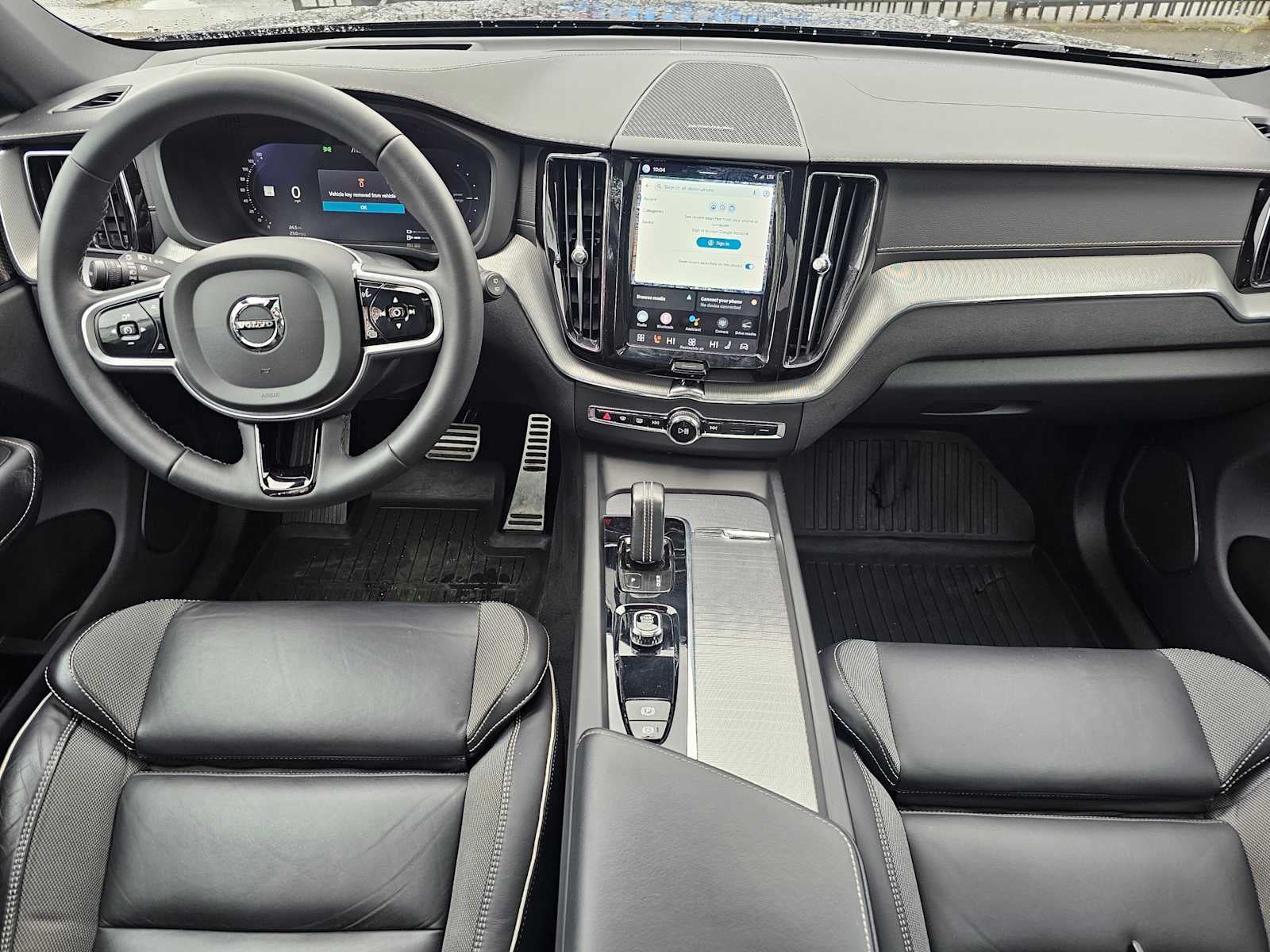 2022 Volvo XC60 Recharge Plug-In Hybrid R-Design