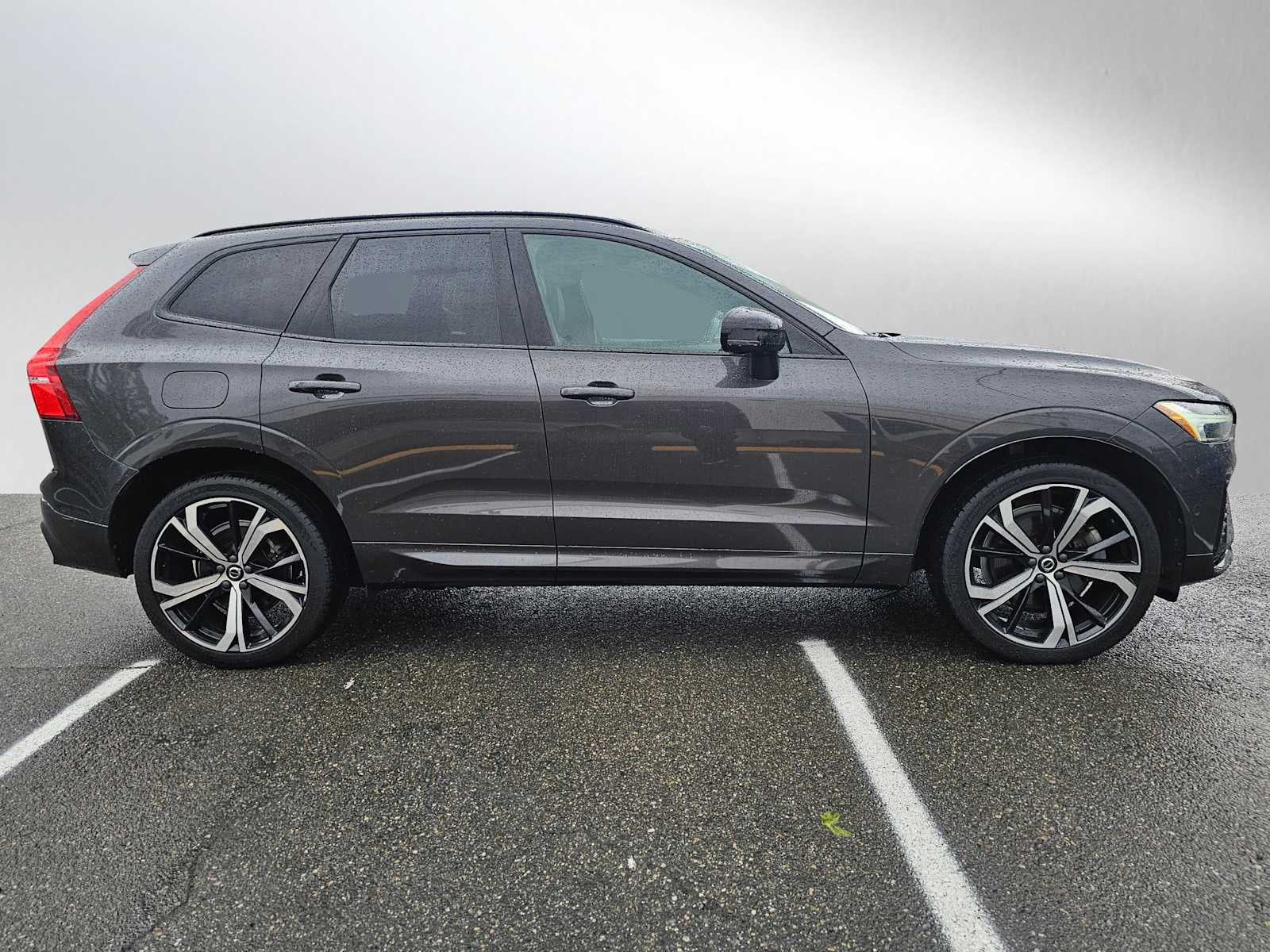 2022 Volvo XC60 Recharge Plug-In Hybrid R-Design