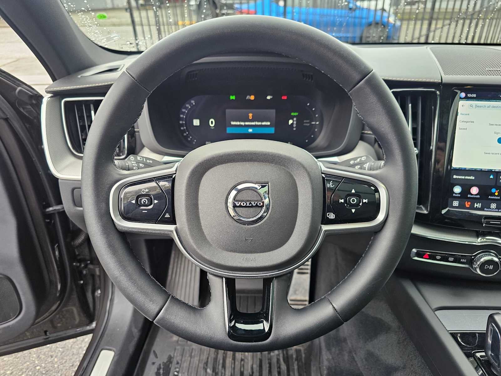 2022 Volvo XC60 Recharge Plug-In Hybrid R-Design