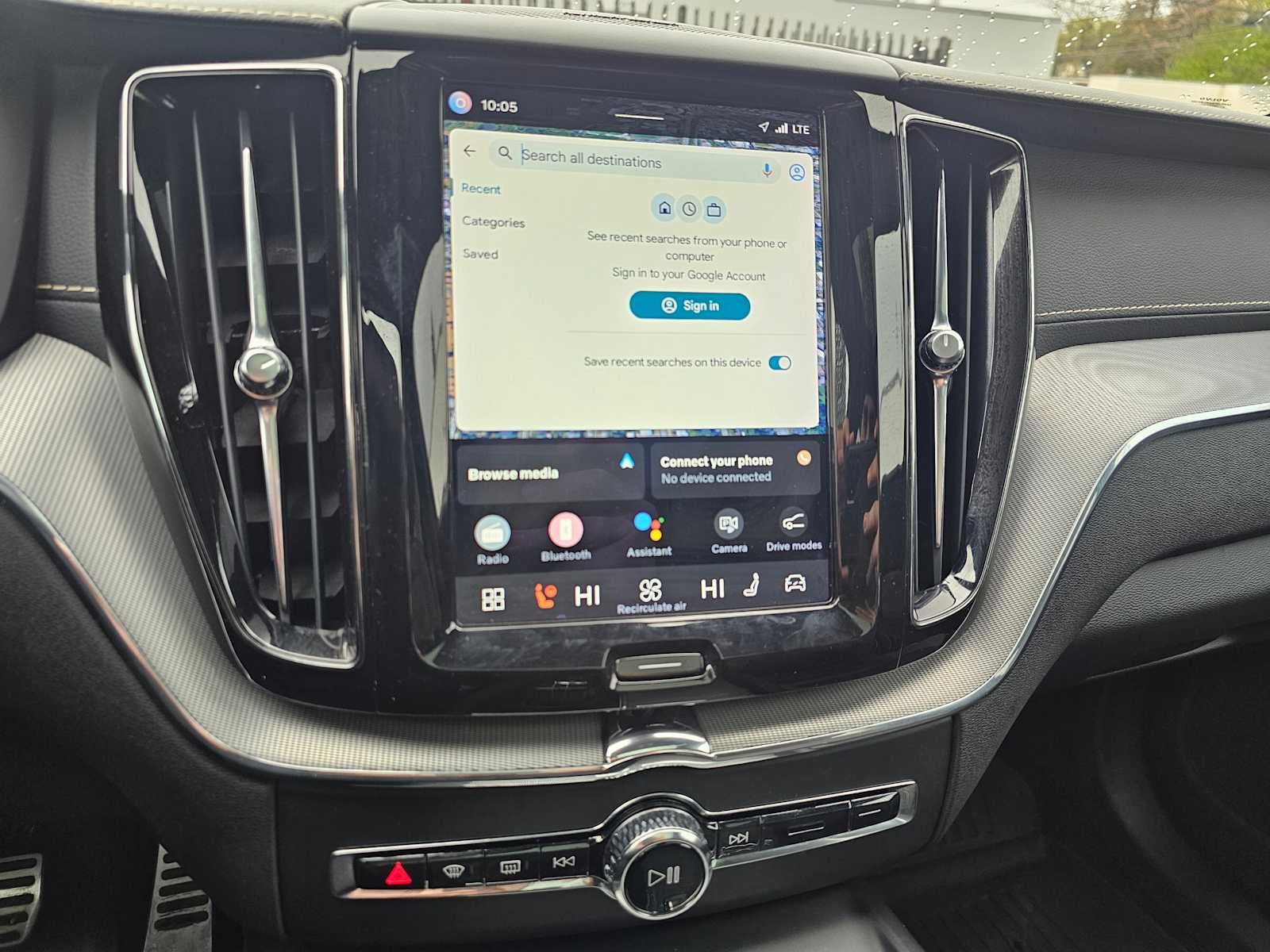2022 Volvo XC60 Recharge Plug-In Hybrid R-Design