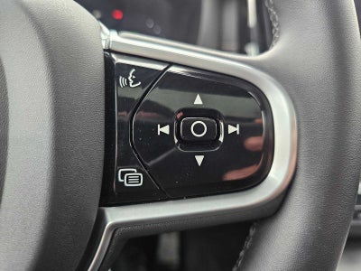 2022 Volvo XC60 Recharge Plug-In Hybrid R-Design