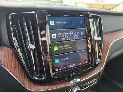 2023 Volvo XC60 Recharge Plug-In Hybrid Plus Bright Theme