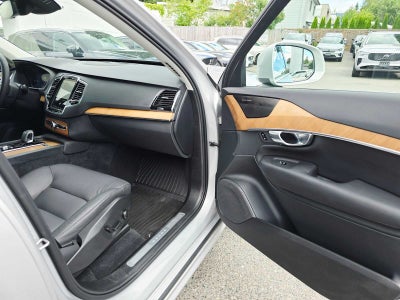 2025 Volvo XC90 Plug-In Hybrid Plus