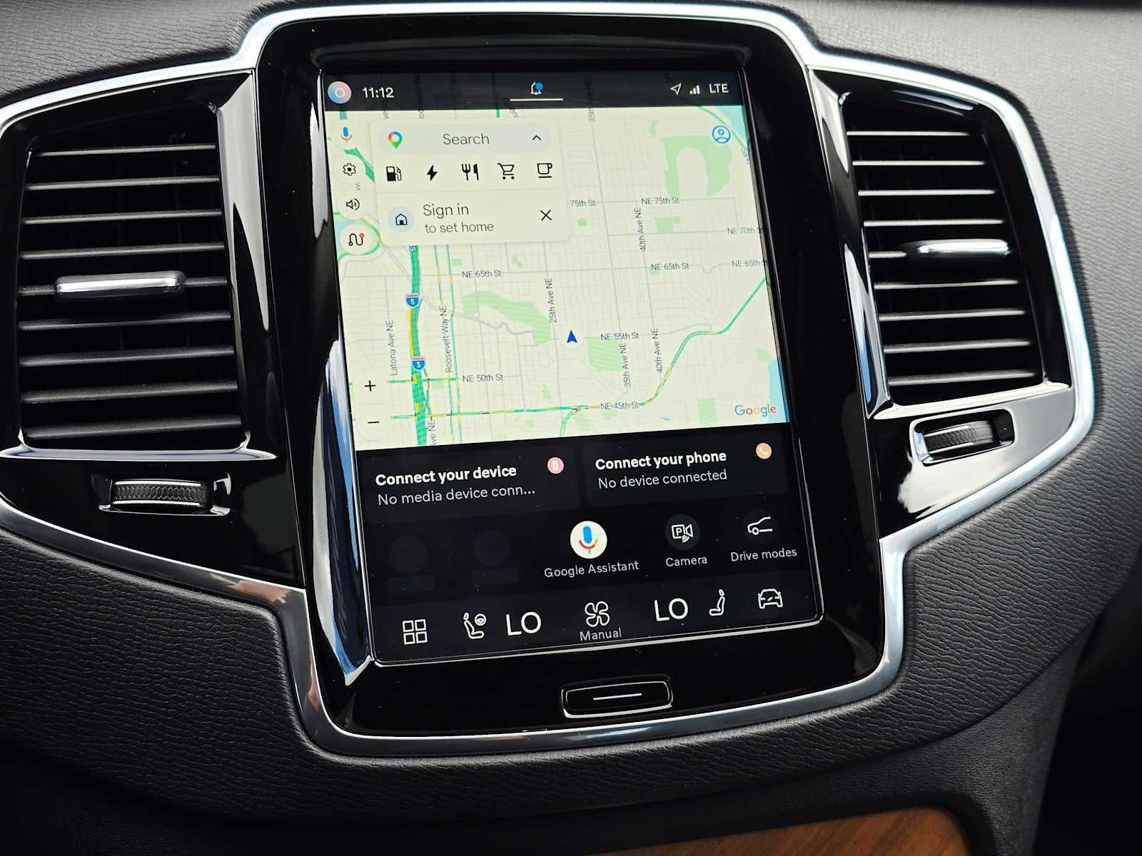 2025 Volvo XC90 Plug-In Hybrid Plus