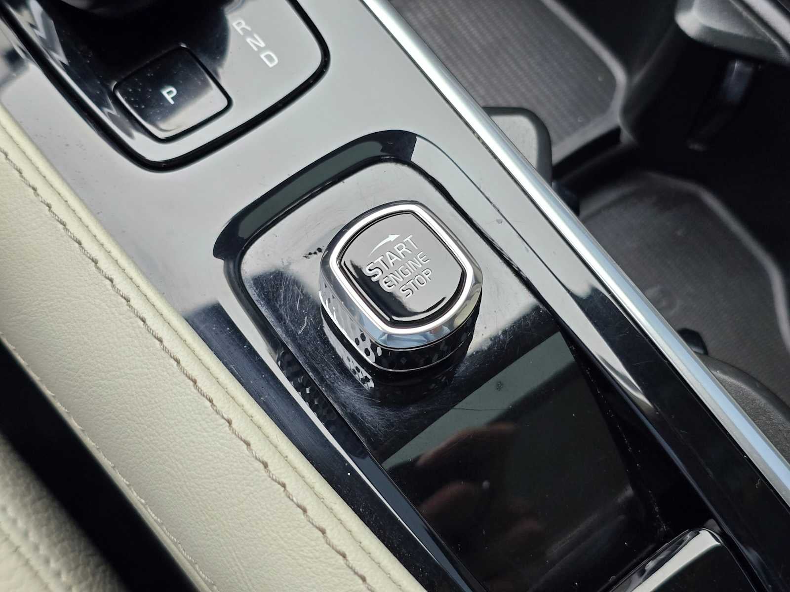 2024 Volvo XC90 Recharge Plug-In Hybrid Plus