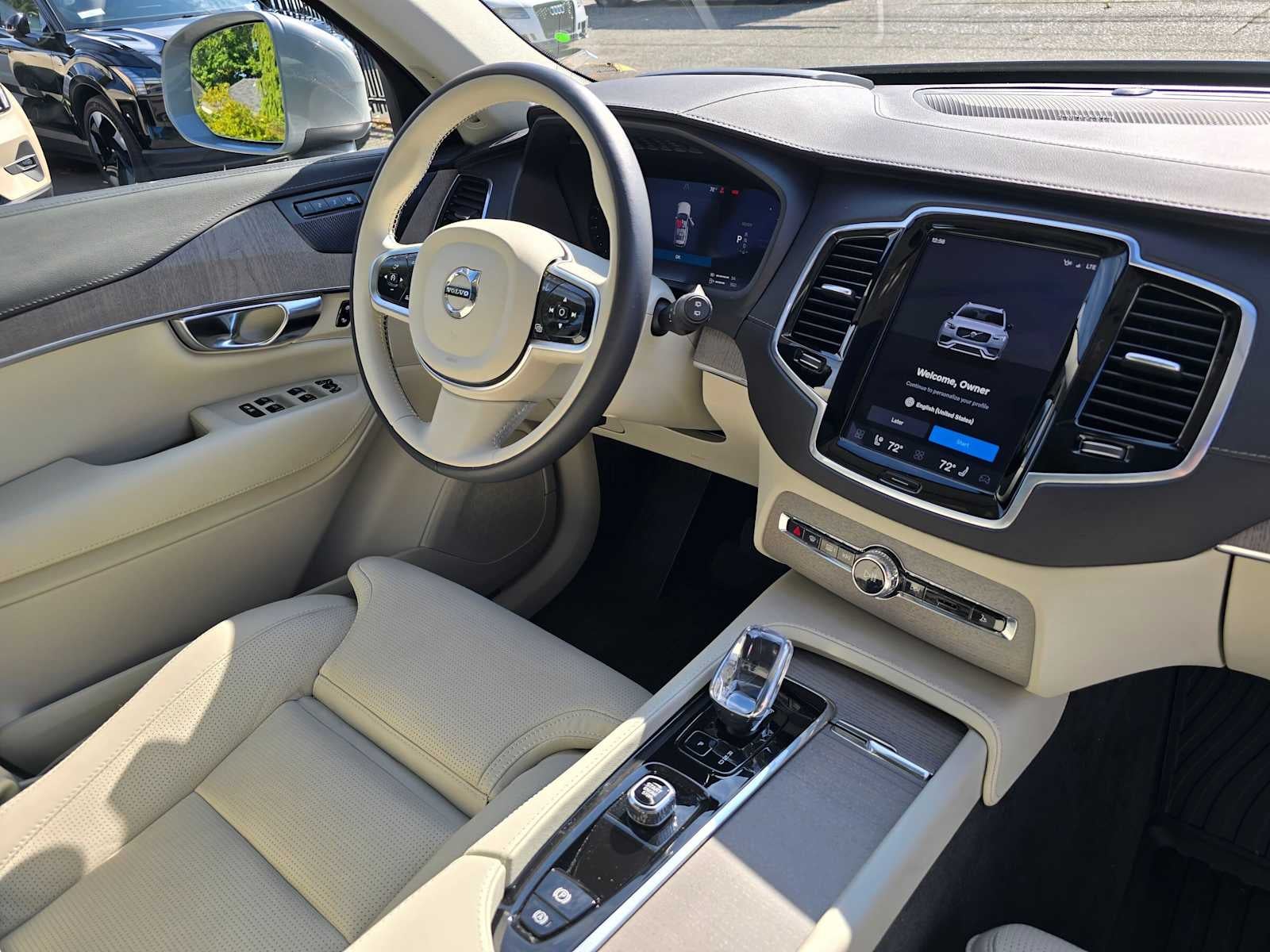2025 Volvo XC90 Plug-In Hybrid Ultra