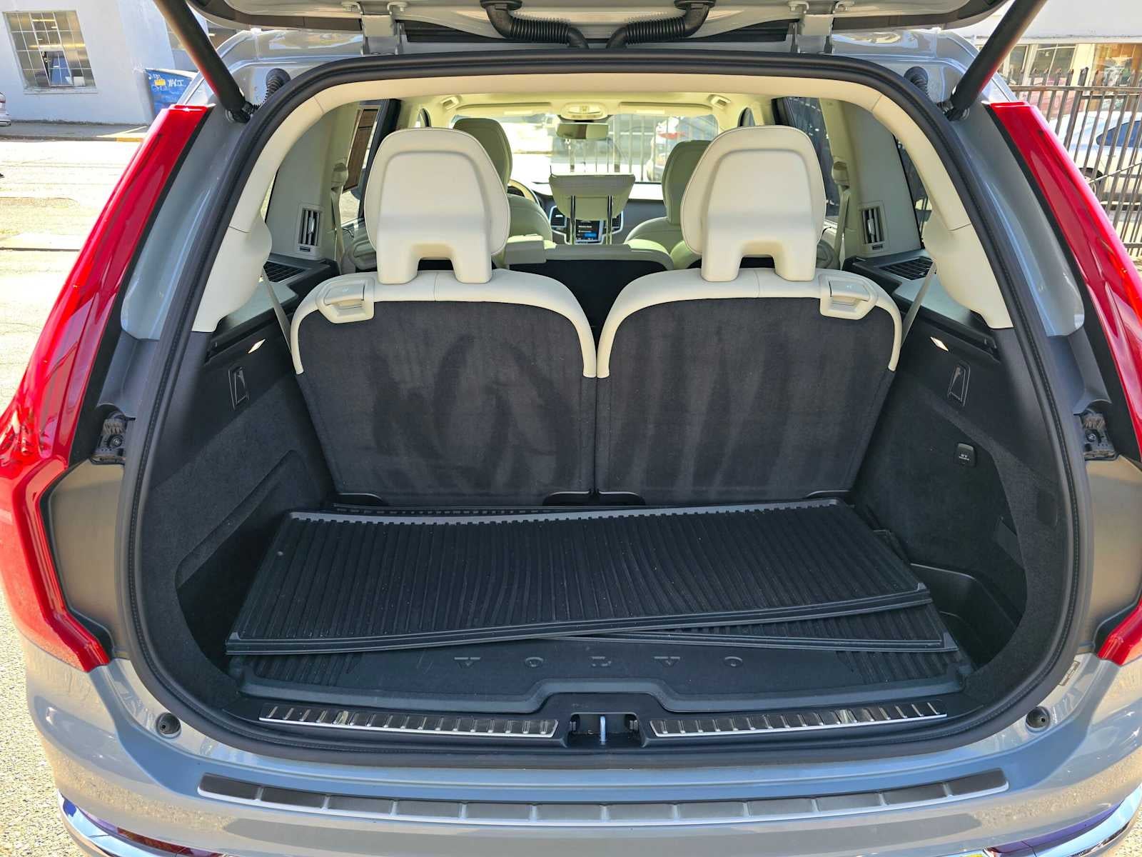 2025 Volvo XC90 Plug-In Hybrid Ultra