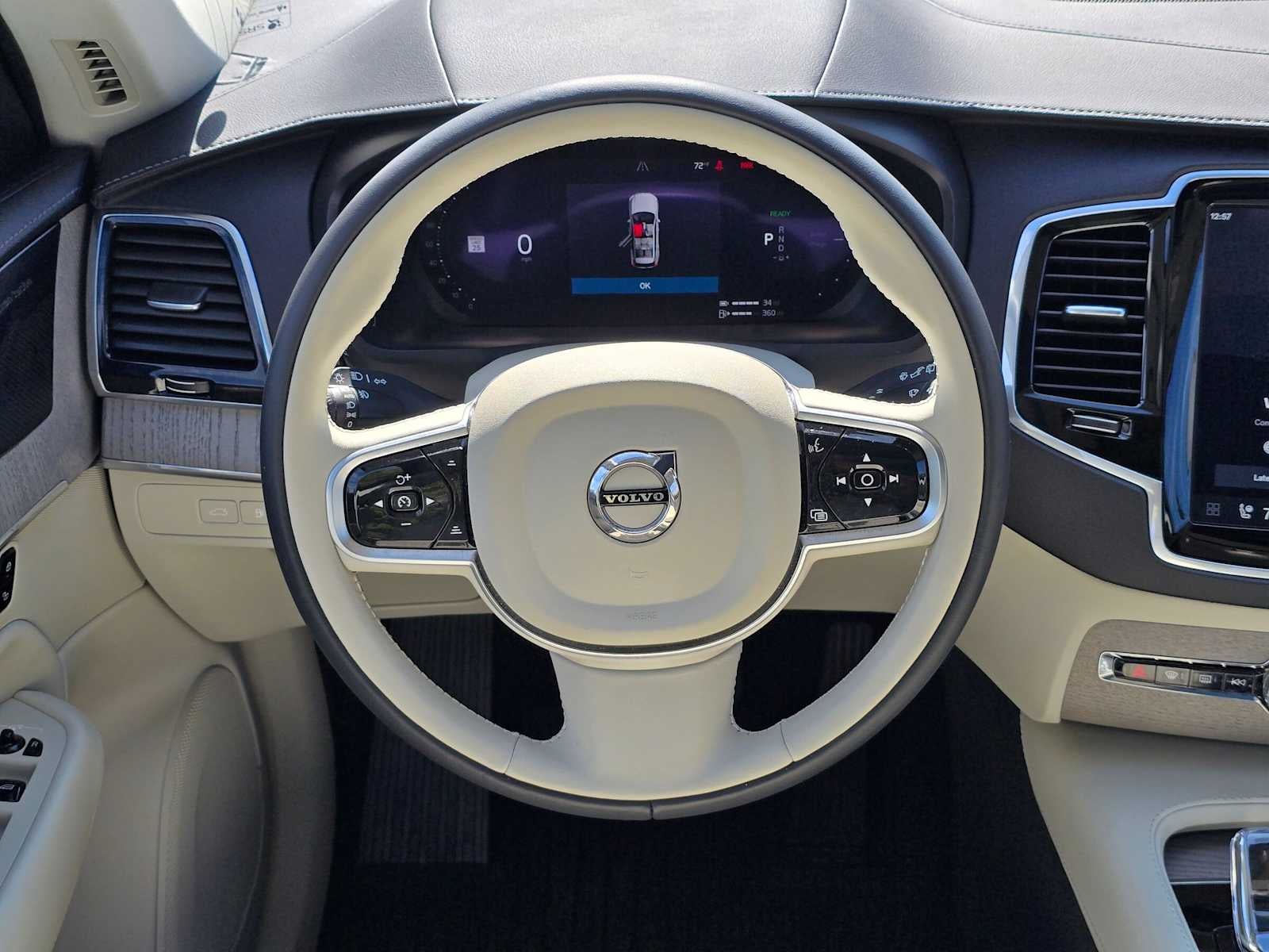 2025 Volvo XC90 Plug-In Hybrid Ultra
