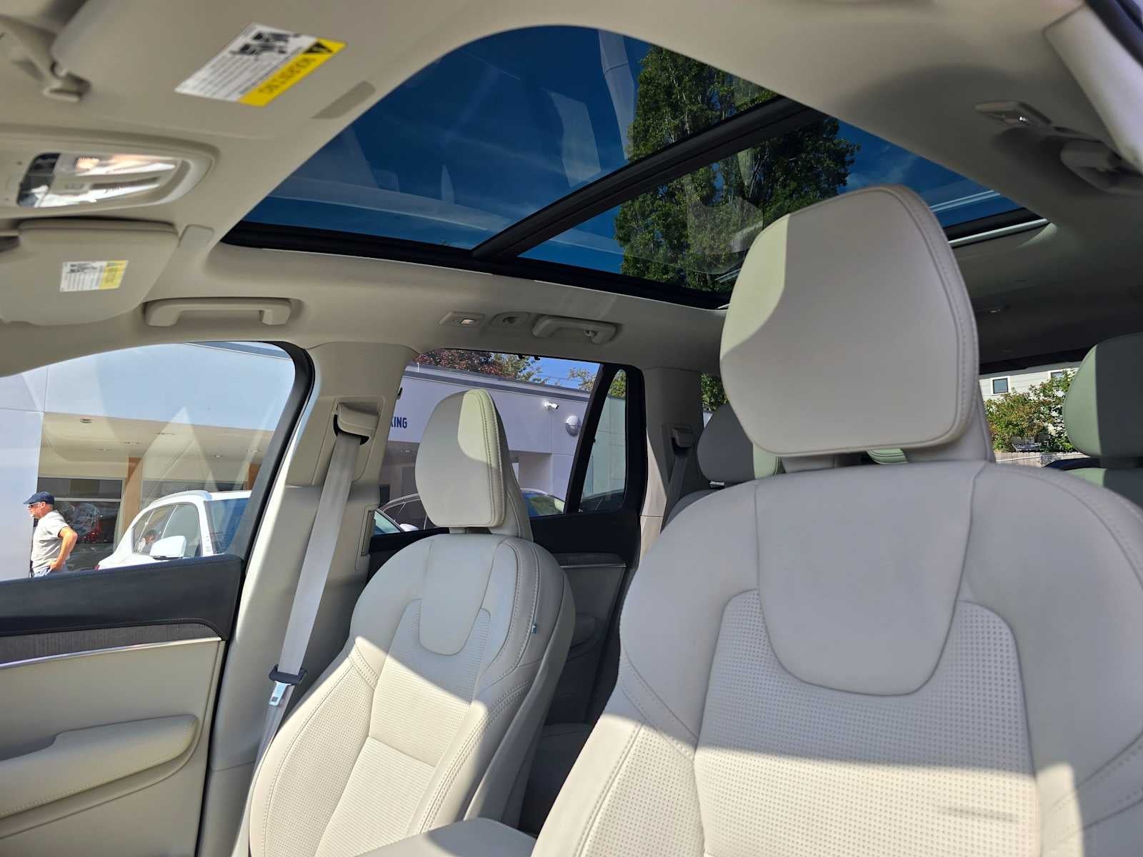2025 Volvo XC90 Plug-In Hybrid Ultra