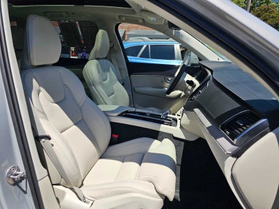 2025 Volvo XC90 Plug-In Hybrid Ultra