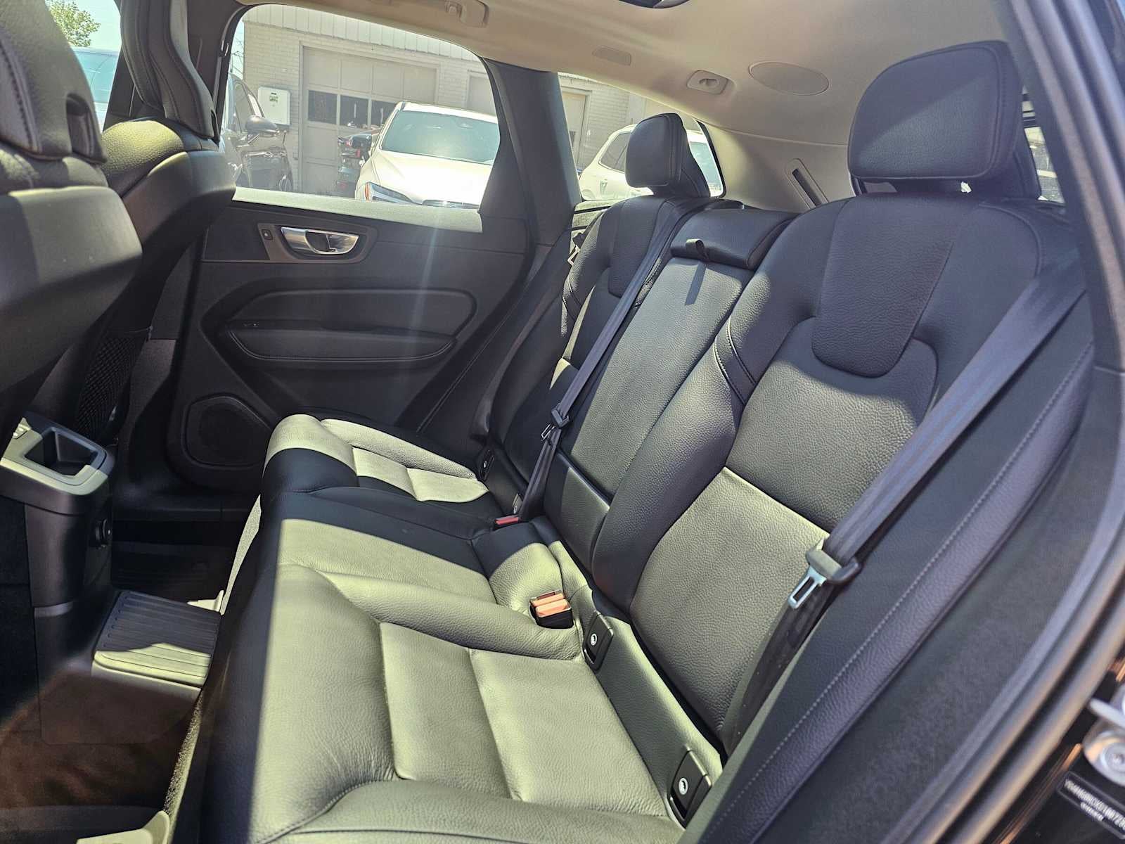 2025 Volvo XC60 Plug-In Hybrid Plus