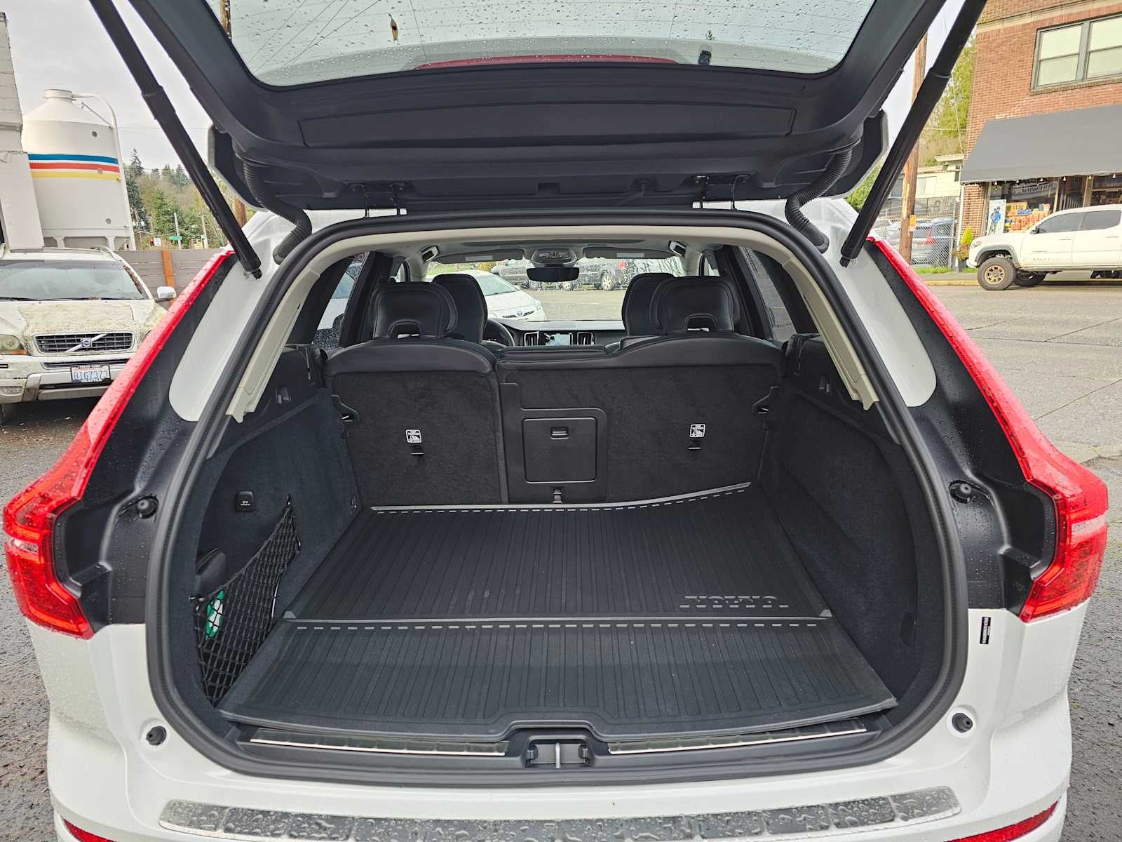 2025 Volvo XC60 Plug-In Hybrid Ultra