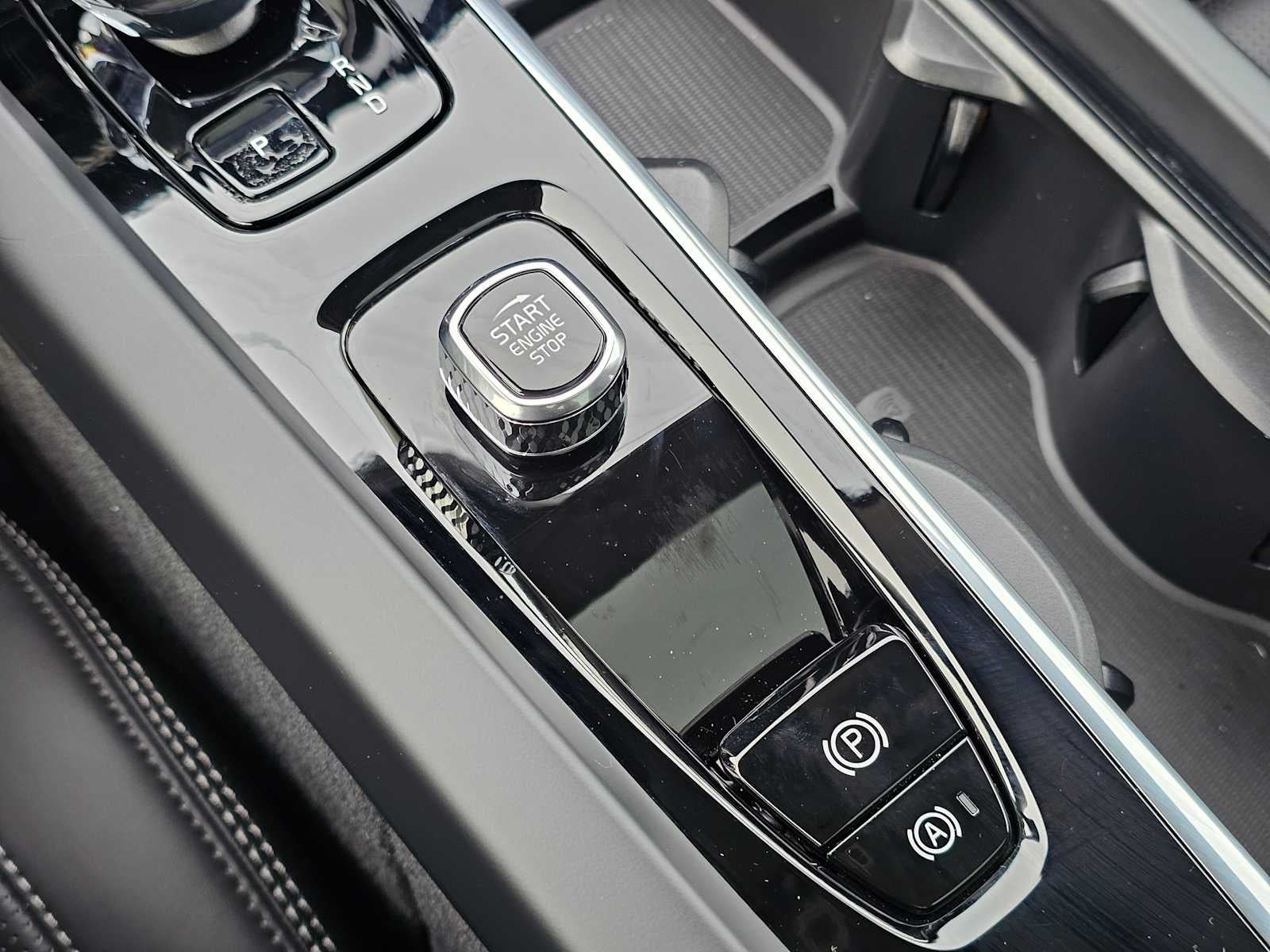 2025 Volvo XC60 Plug-In Hybrid Ultra