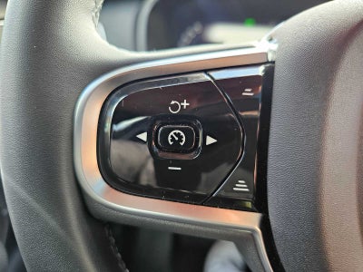 2024 Volvo XC90 Core Bright Theme