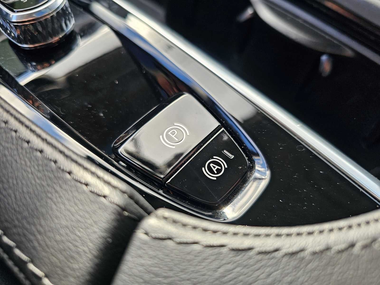 2024 Volvo XC90 Core Bright Theme