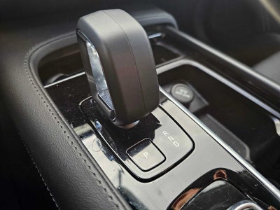 2024 Volvo XC90 Core Bright Theme