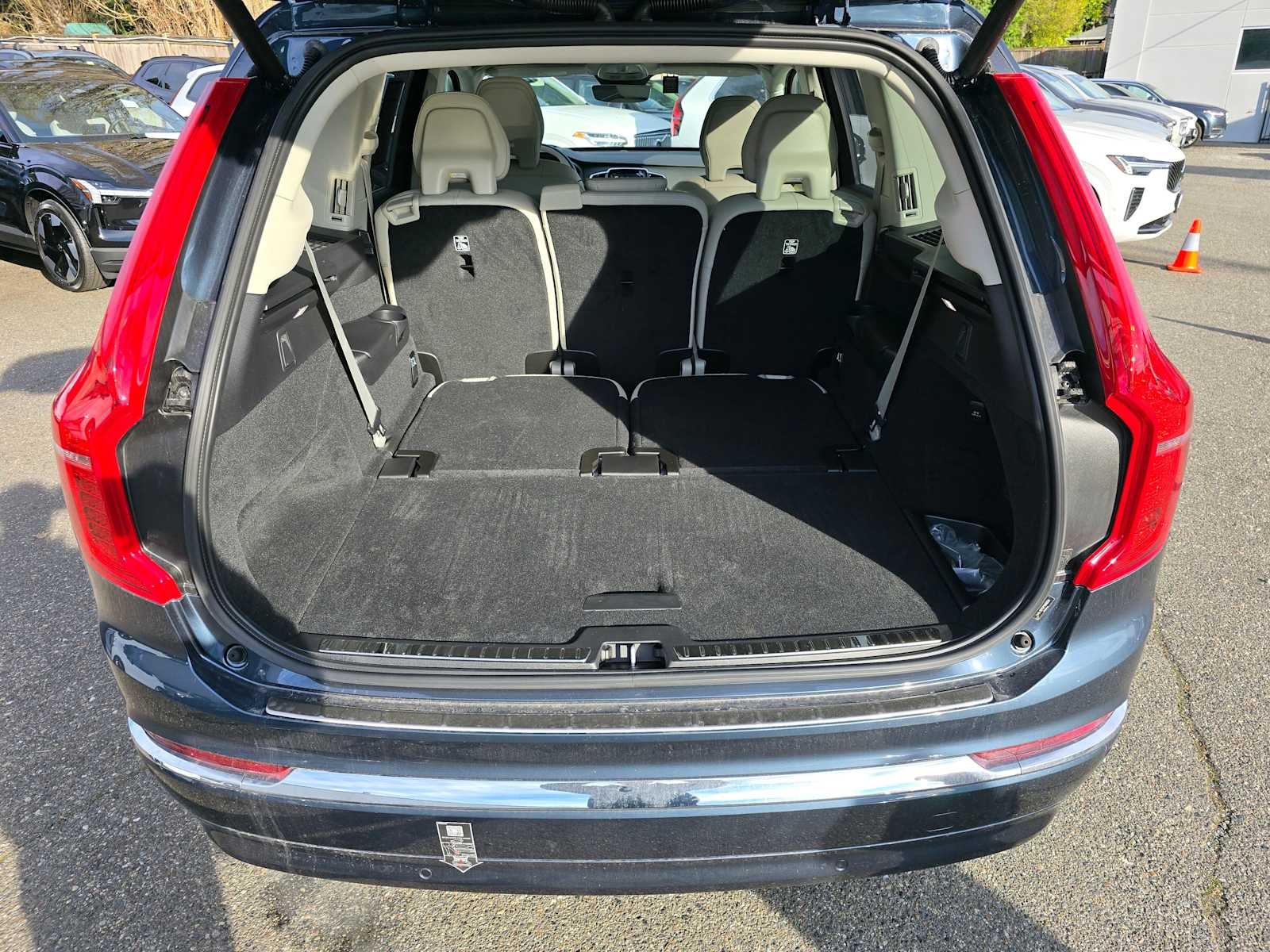 2023 Volvo XC90 Plus