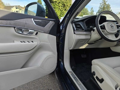 2023 Volvo XC90 Plus