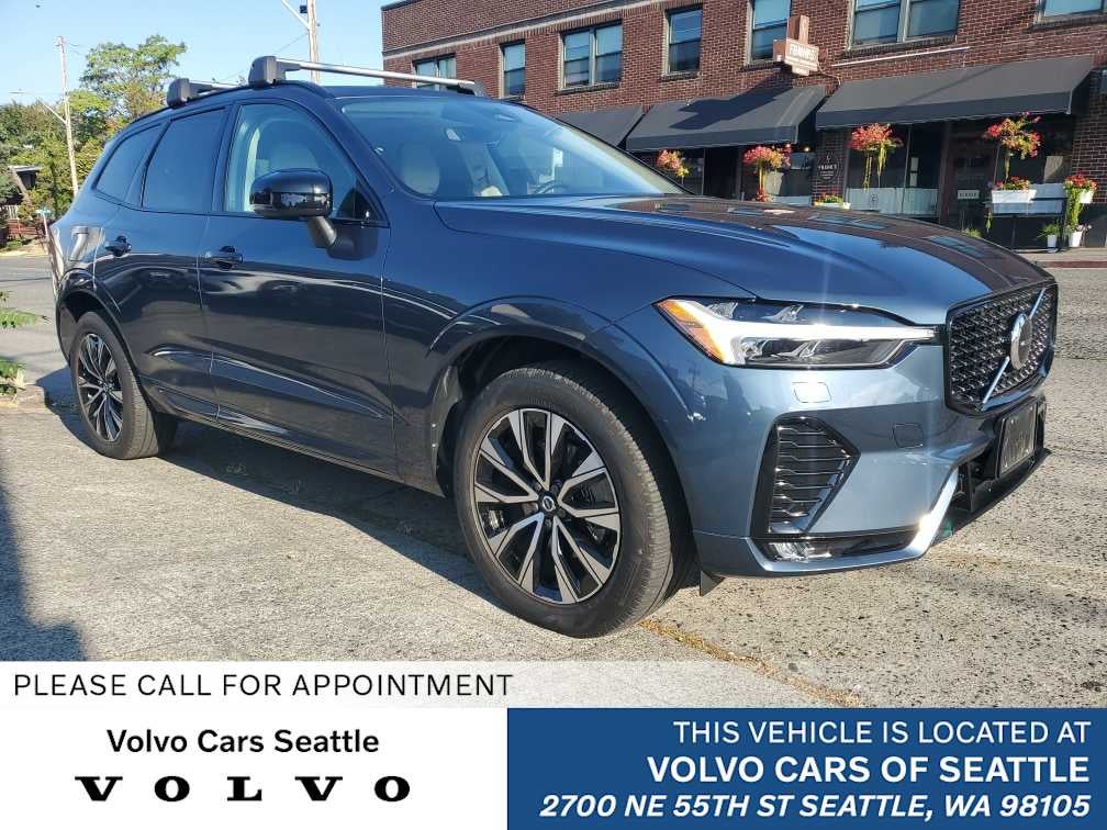 2024 Volvo XC60 Core Dark Theme