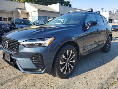 2024 Volvo XC60 Core Dark Theme