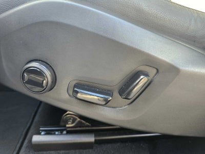 2024 Volvo XC60 Core Dark Theme