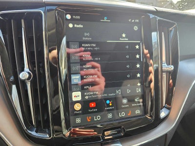 2024 Volvo XC60 Core Dark Theme