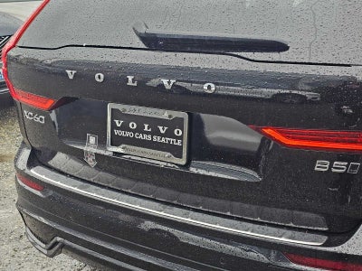 2024 Volvo XC60 Plus Dark Theme