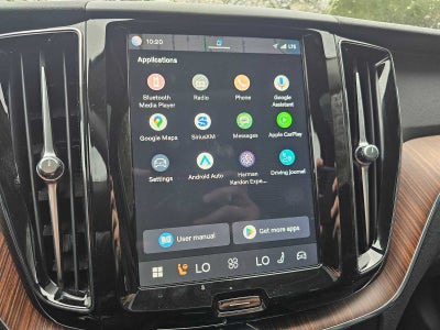 2024 Volvo XC60 Plus Dark Theme